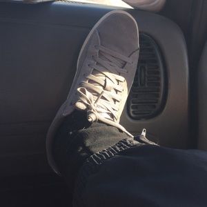 Meet your Posher, Isabel